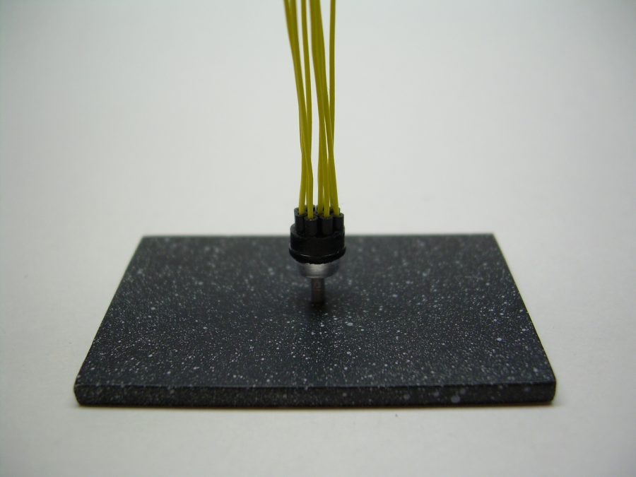 ProScale 1/25 Pre-wired V8 Distributor (Yellow)