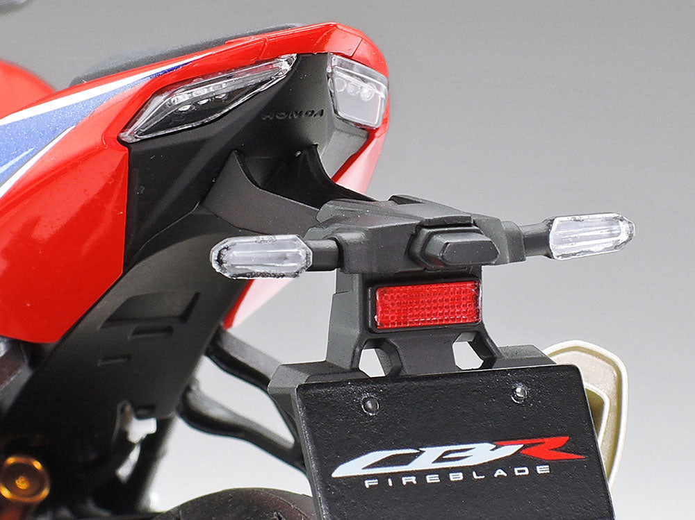14138 Tamiya 1/12 CBR 1000RR-R Fireblade SP Model Kit