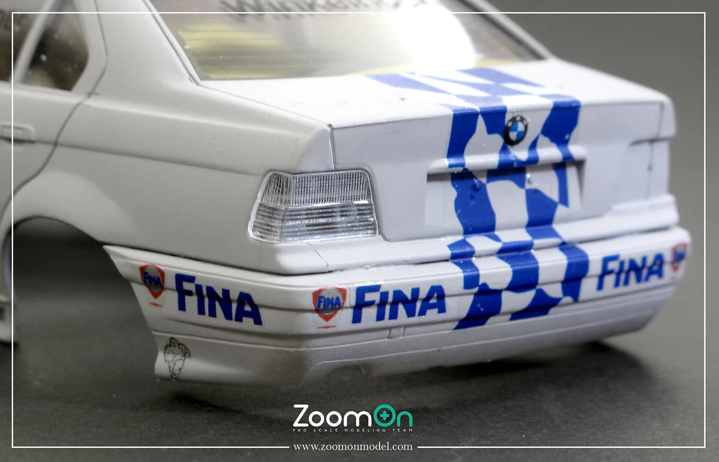BMW 320i (E36) tail light