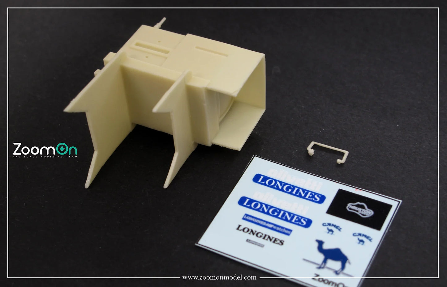 Zoom On 1/12 80's F1 monitor